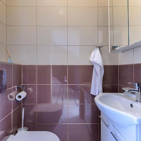 فيلة Rial 2 By Interhome