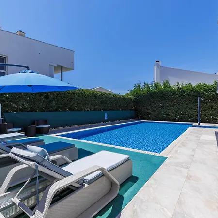 فيلة Rial 2 By Interhome