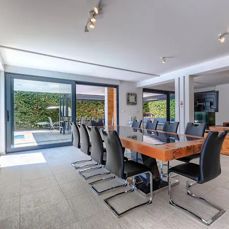 Rial 2 By Interhome * فاجانا