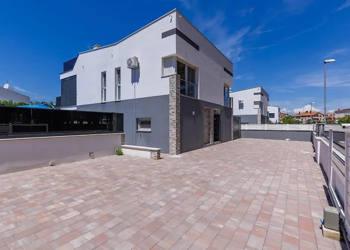 Rial 2 By Interhome Vila